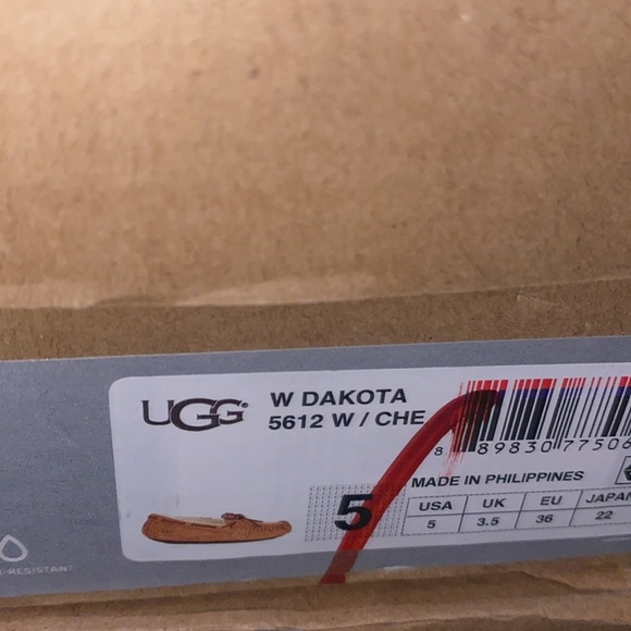 UGG DAKOTA - Picture 5 of 5